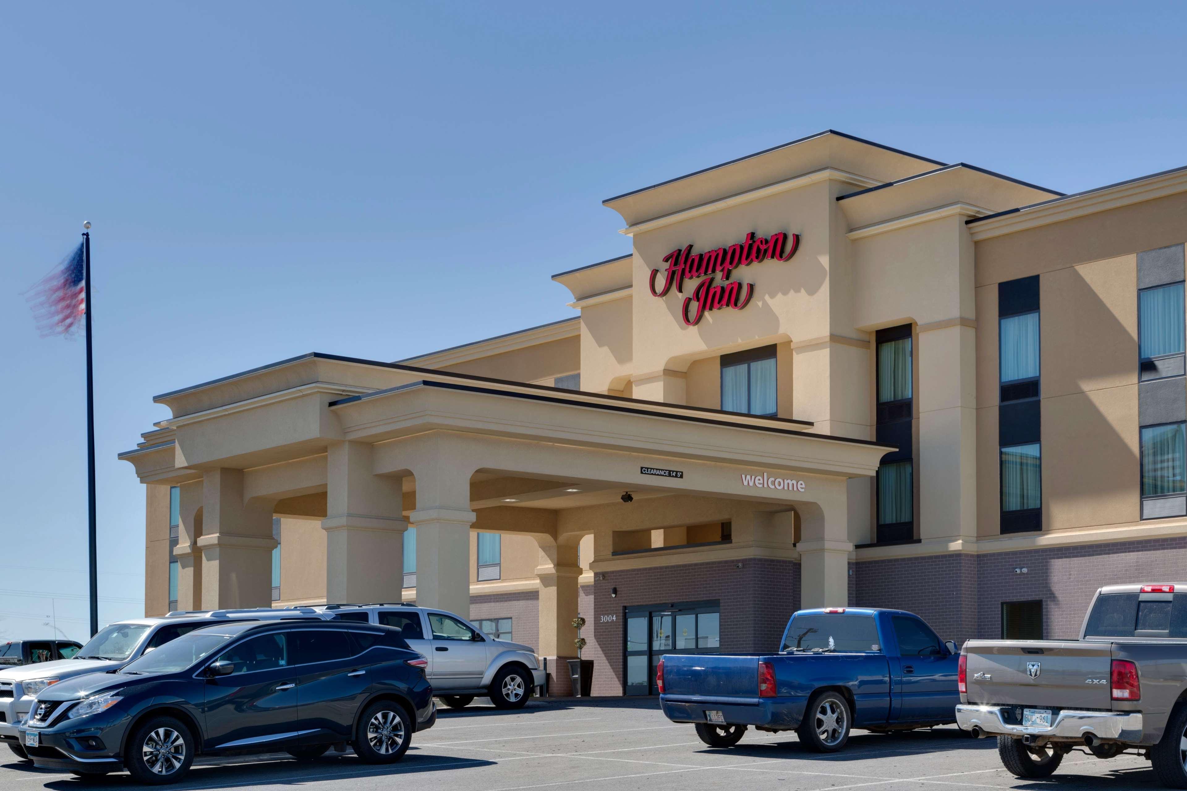 Hampton Inn Chickasha Bagian luar foto