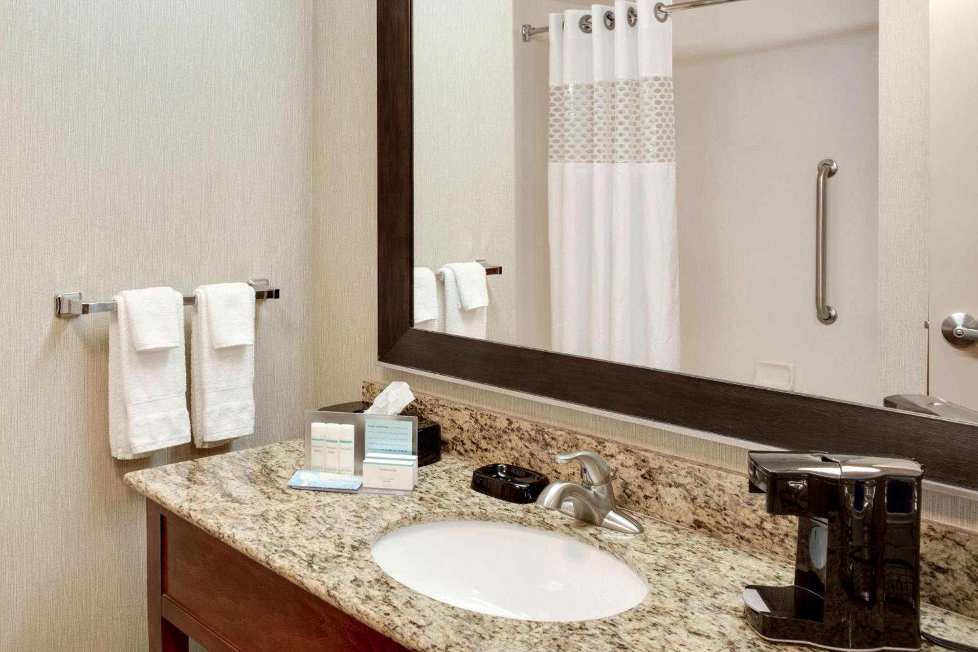Hampton Inn Chickasha Bagian luar foto