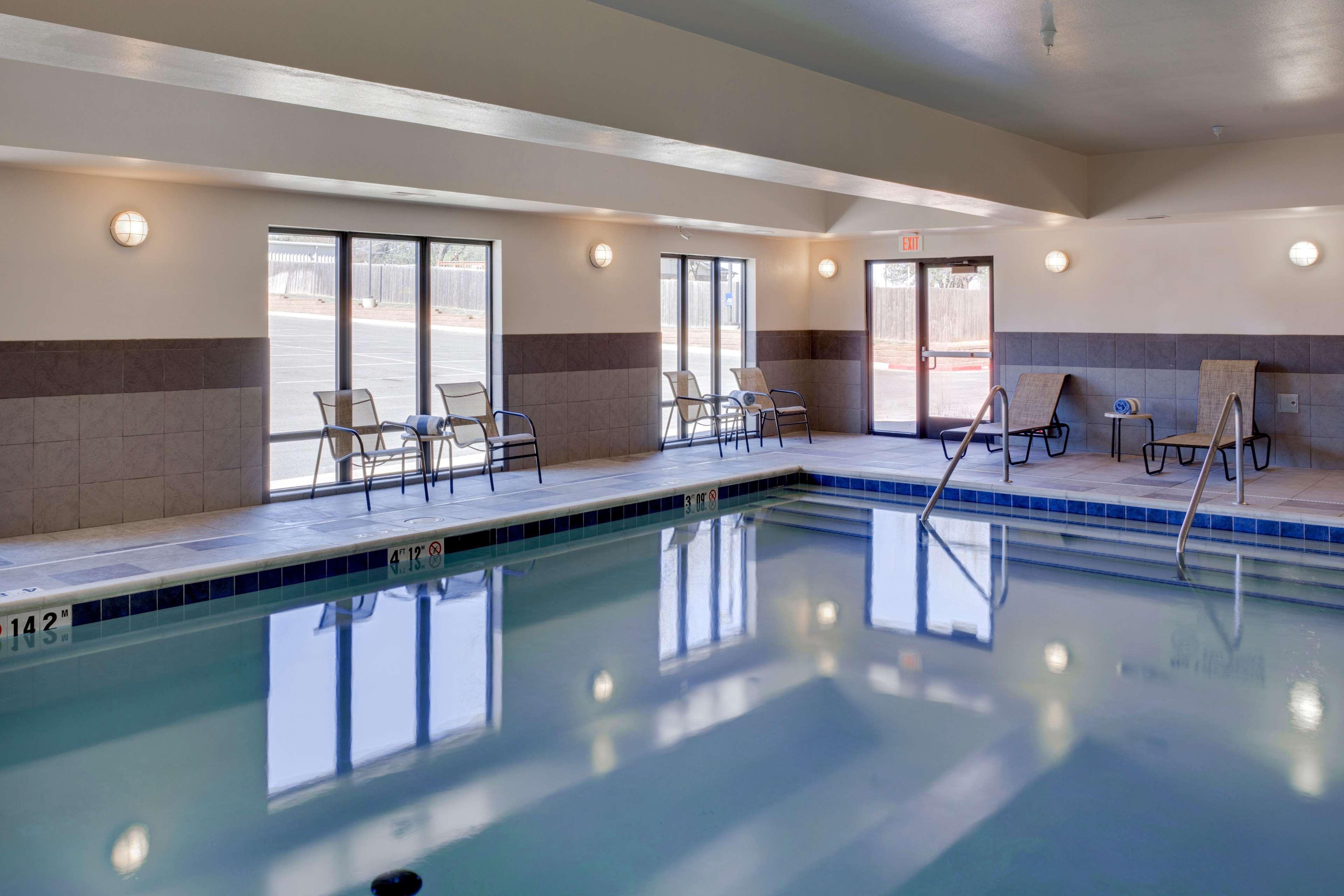 Hampton Inn Chickasha Bagian luar foto
