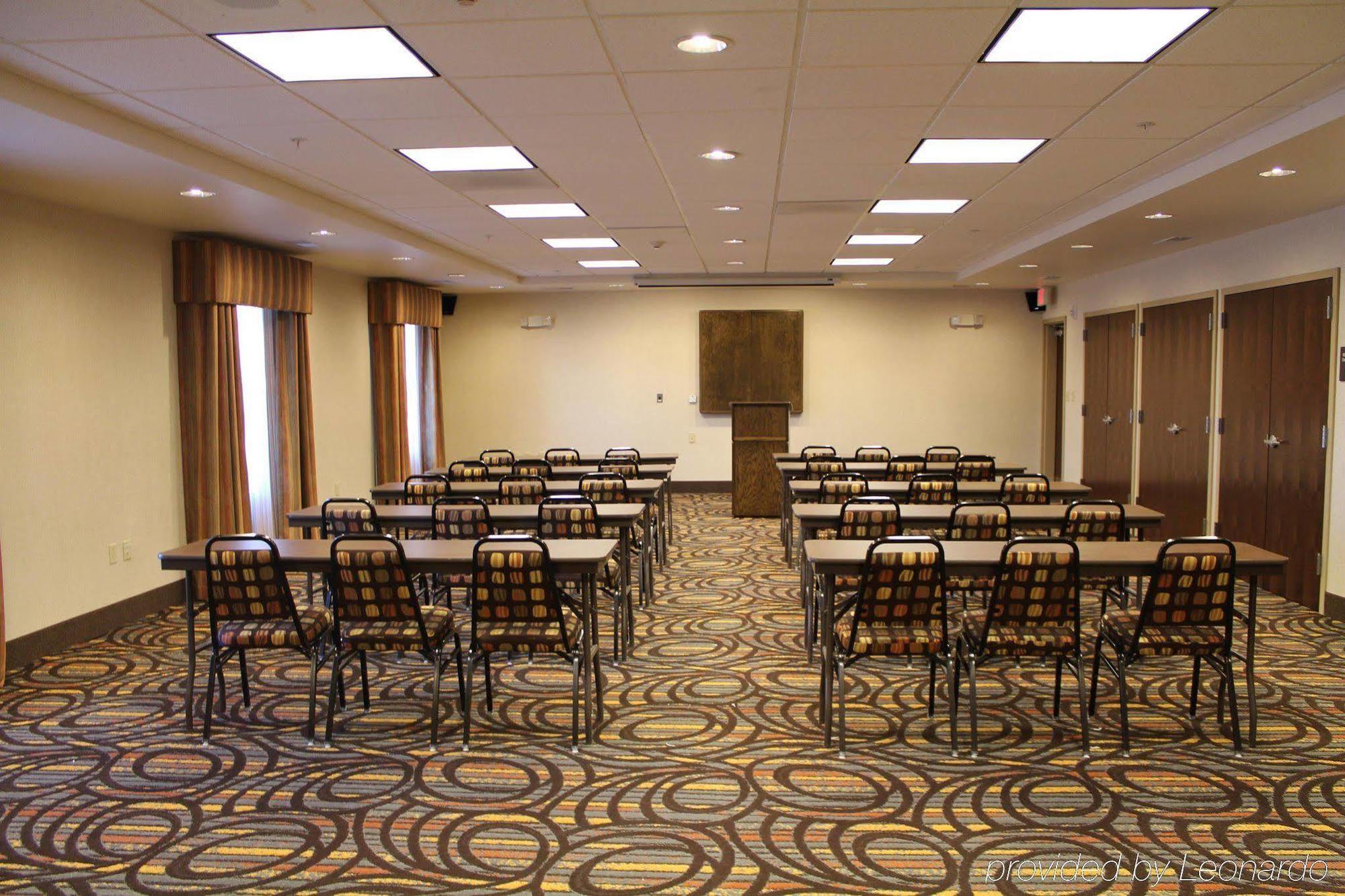 Hampton Inn Chickasha Bagian luar foto