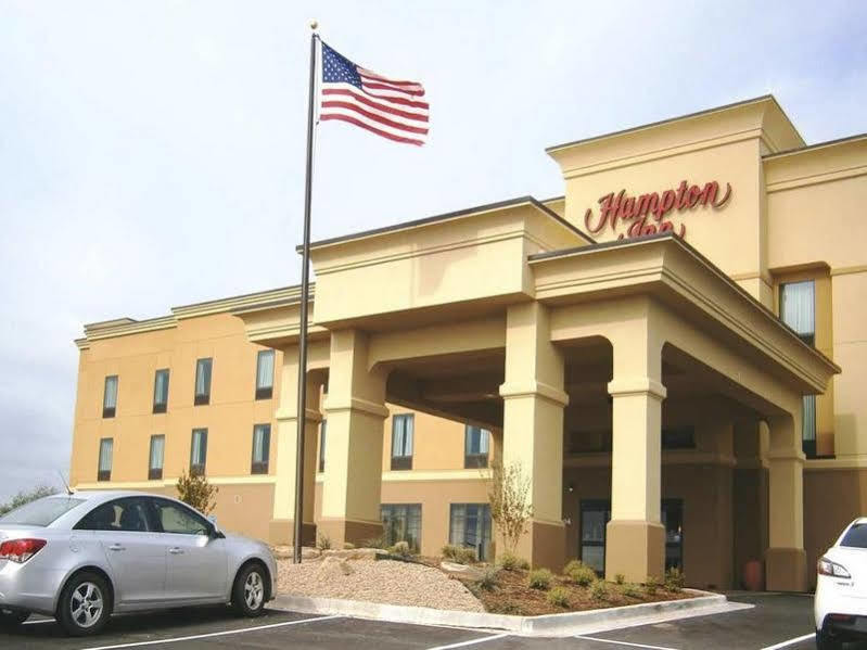 Hampton Inn Chickasha Bagian luar foto